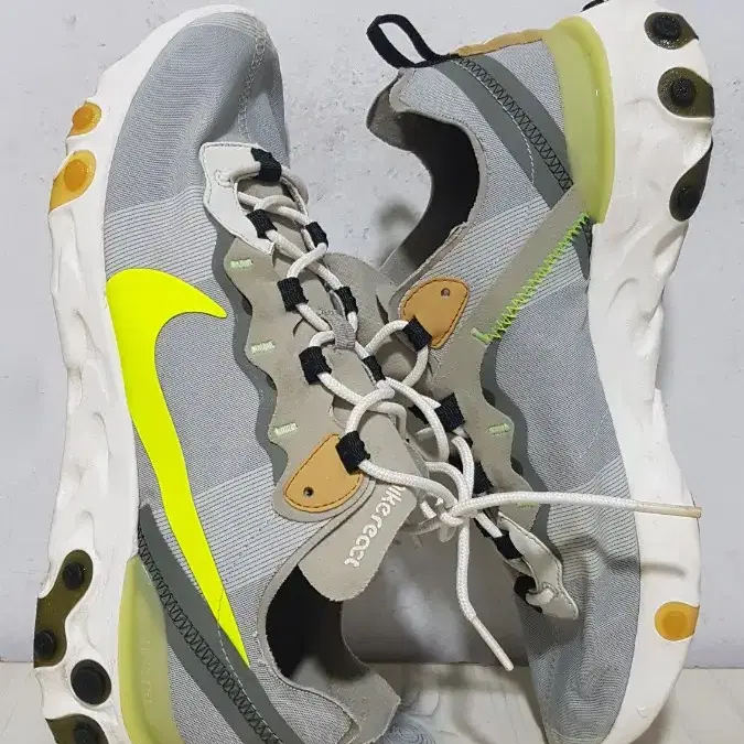 택포 260~265 A급 NIKE REACT 엘리먼트 리액트 경량 쿠션화