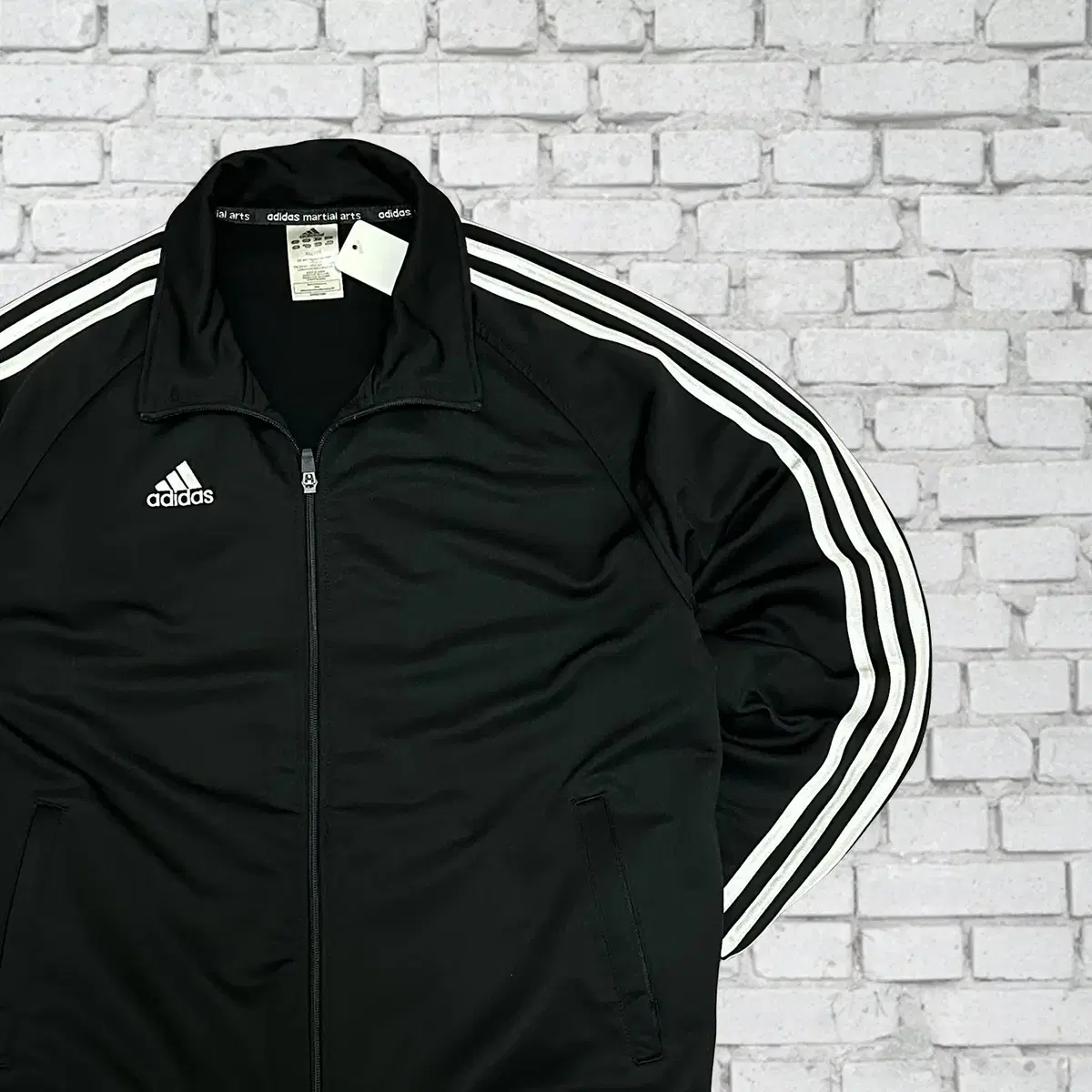 (1590) adidas MarshallArts Black Whiteline Jersey XL