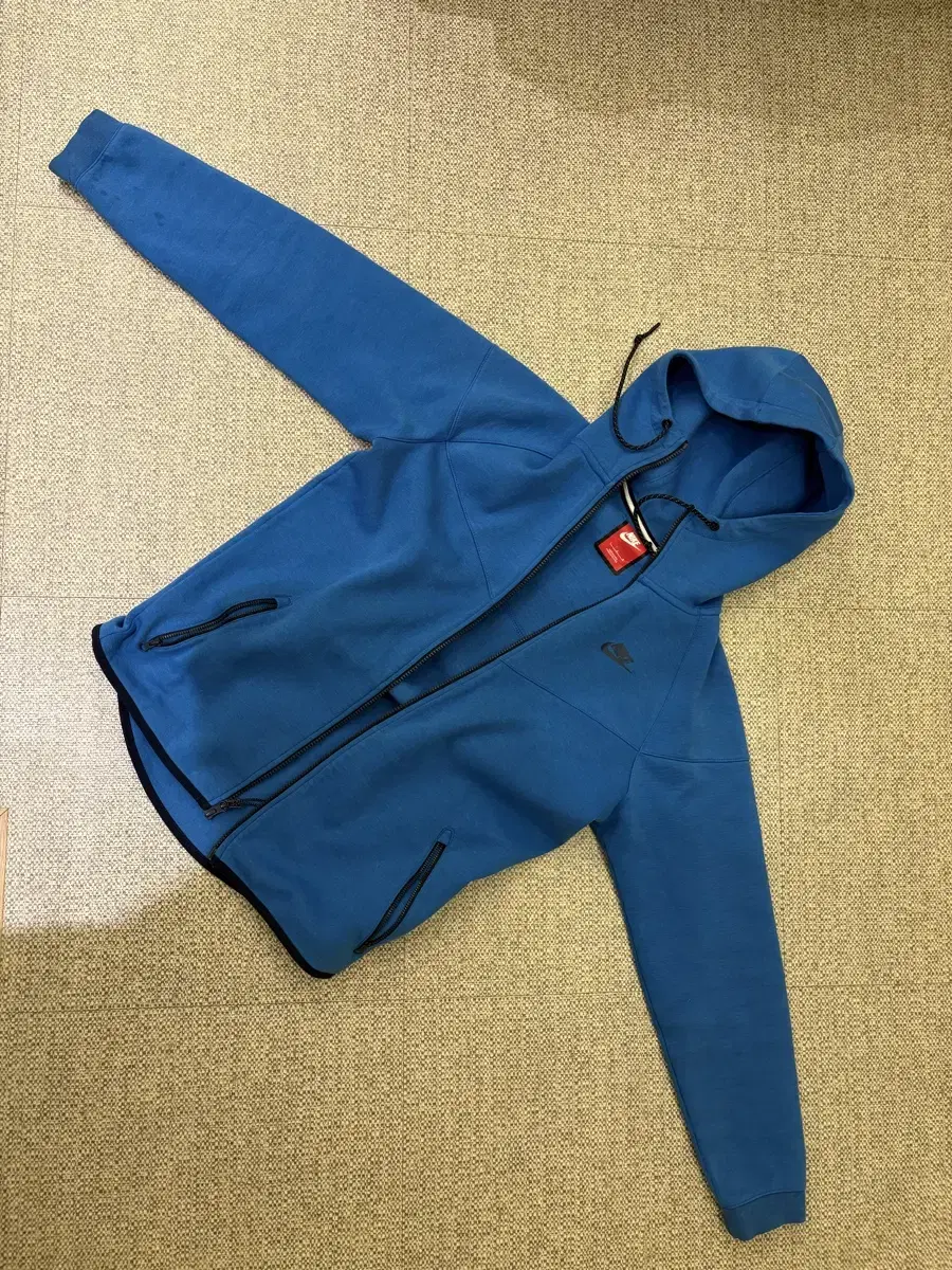 Nike Hoodie Zip Up