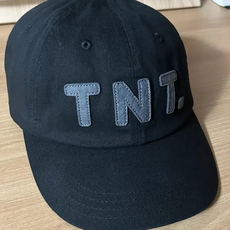 [os] 디스이즈네버댓 TNT. felt cap black