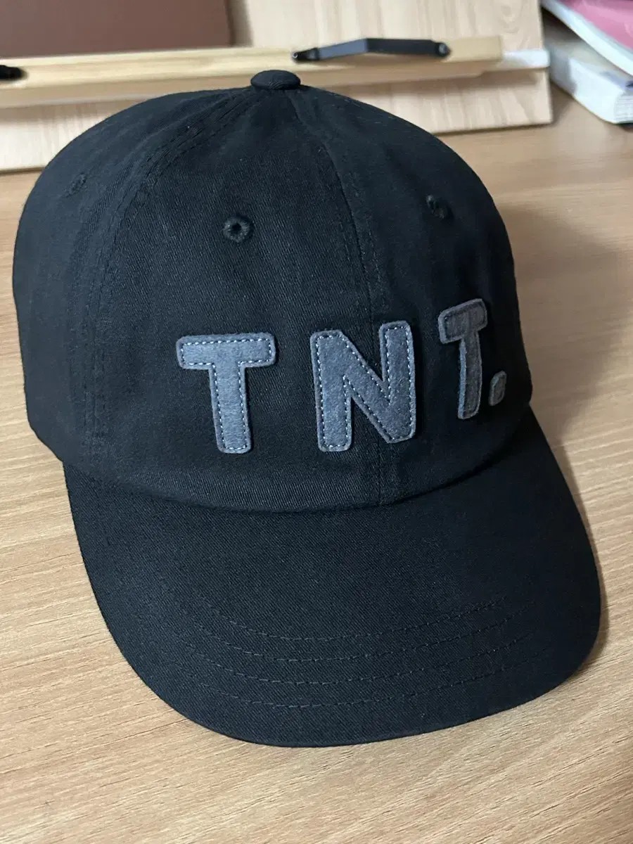 [os] 디스이즈네버댓 TNT. felt cap black