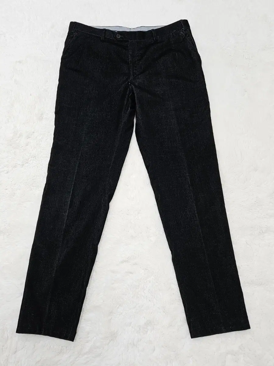 Briony Beloit (velvet) pants