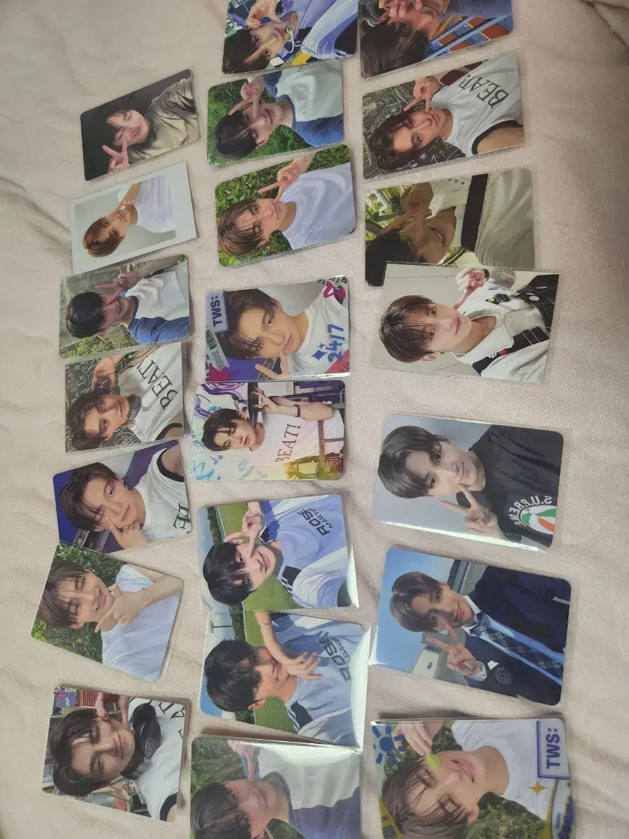 TWS Jihoon photocard wts also has other members jinshin yoo dohoon jihoon youngjae kyungmin tunan ituryeongi