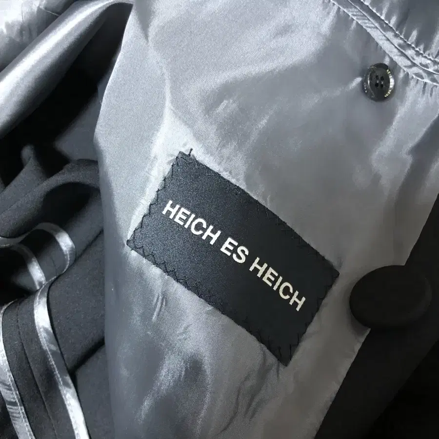 Heich es heich 에이치에스에이치 한상혁 코트