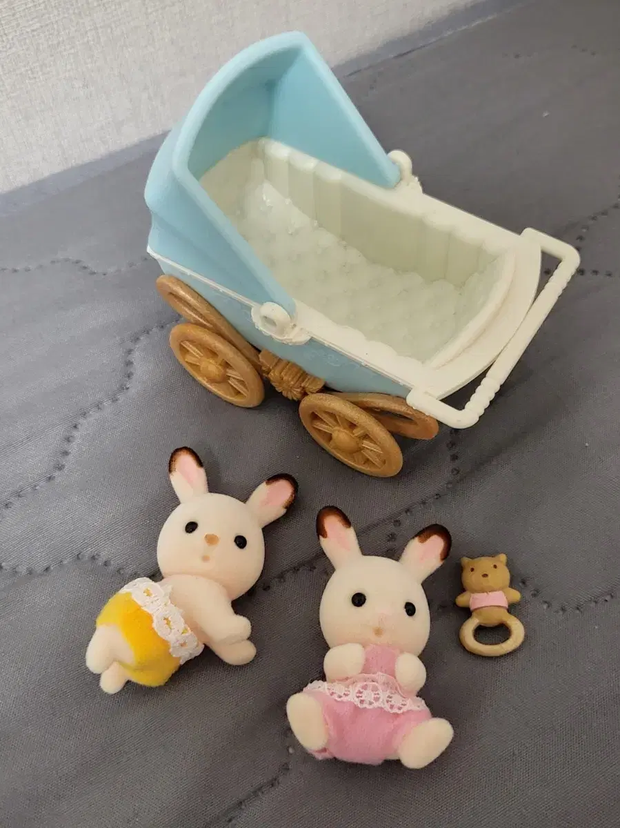 Sylvanian Stroller Chocolate Rabbit