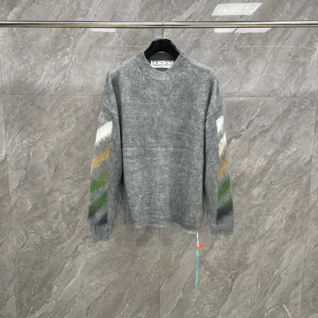 Thom Browne Men's gaeul Winter Gray Knit Sweater