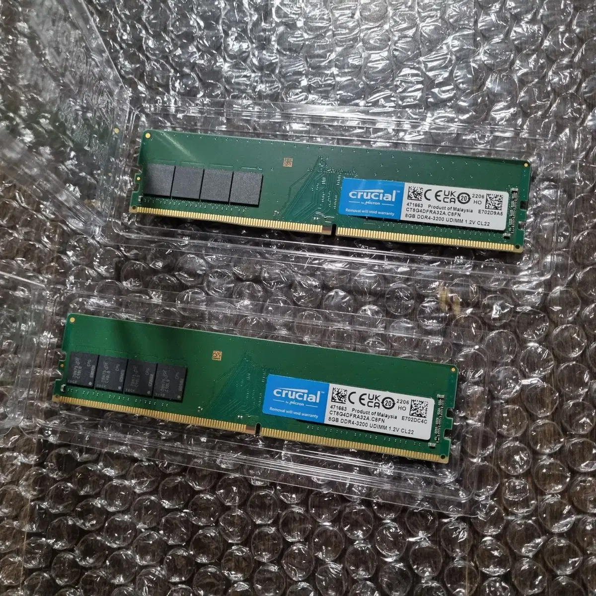 마이크론 DDR4 3200 8GB 2개 합 16GB 일괄 판매합니다.