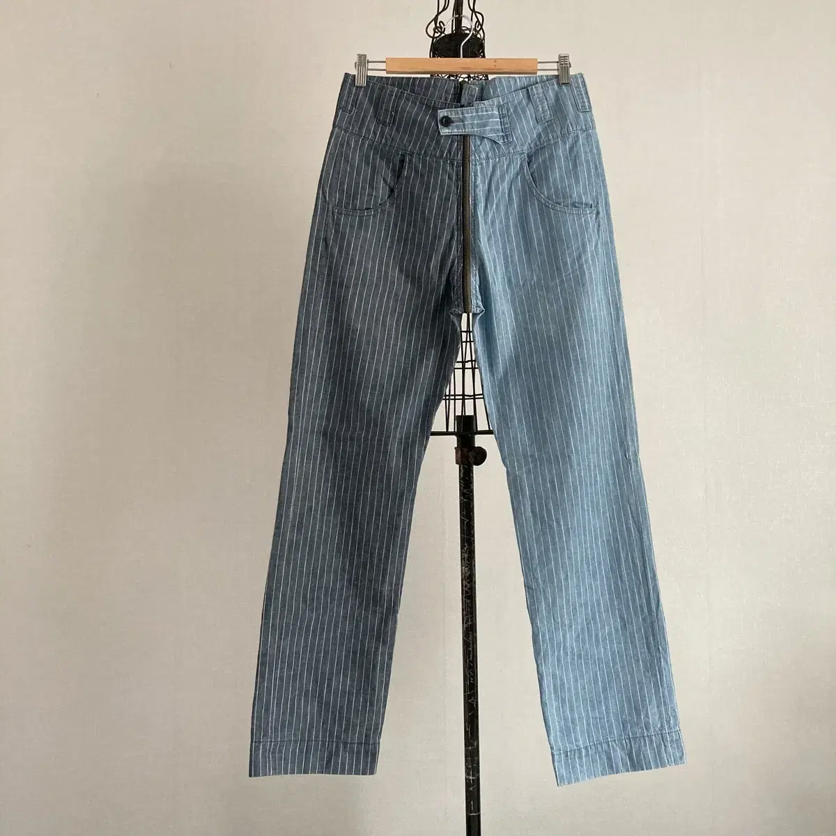 Japanese vintage unique pants (30-31 inches)