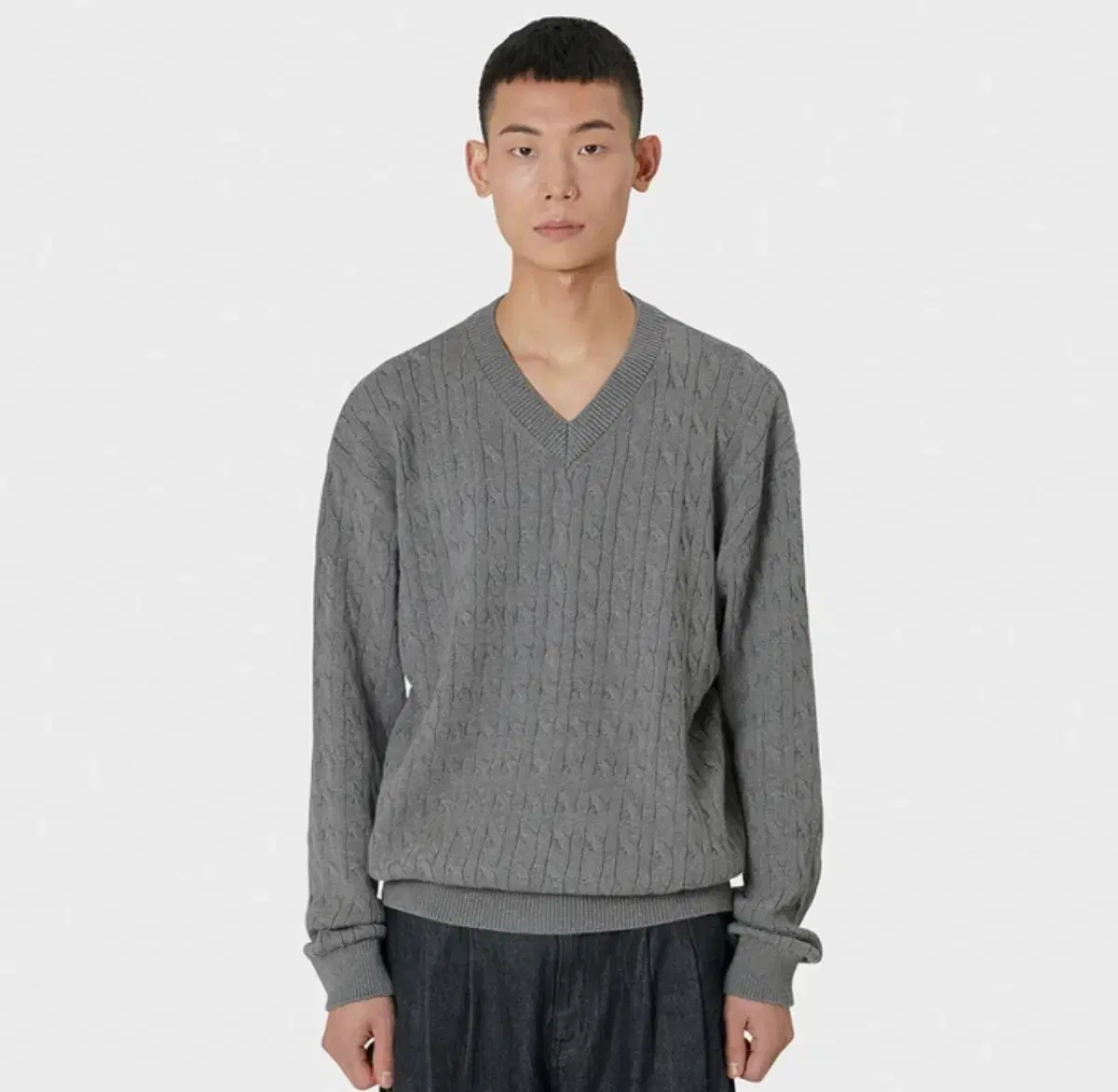 [3]Brownyard V-Neck Cable Knit