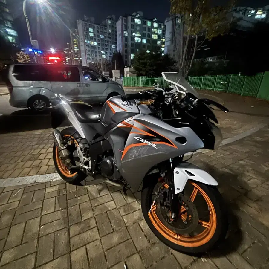 cbr125