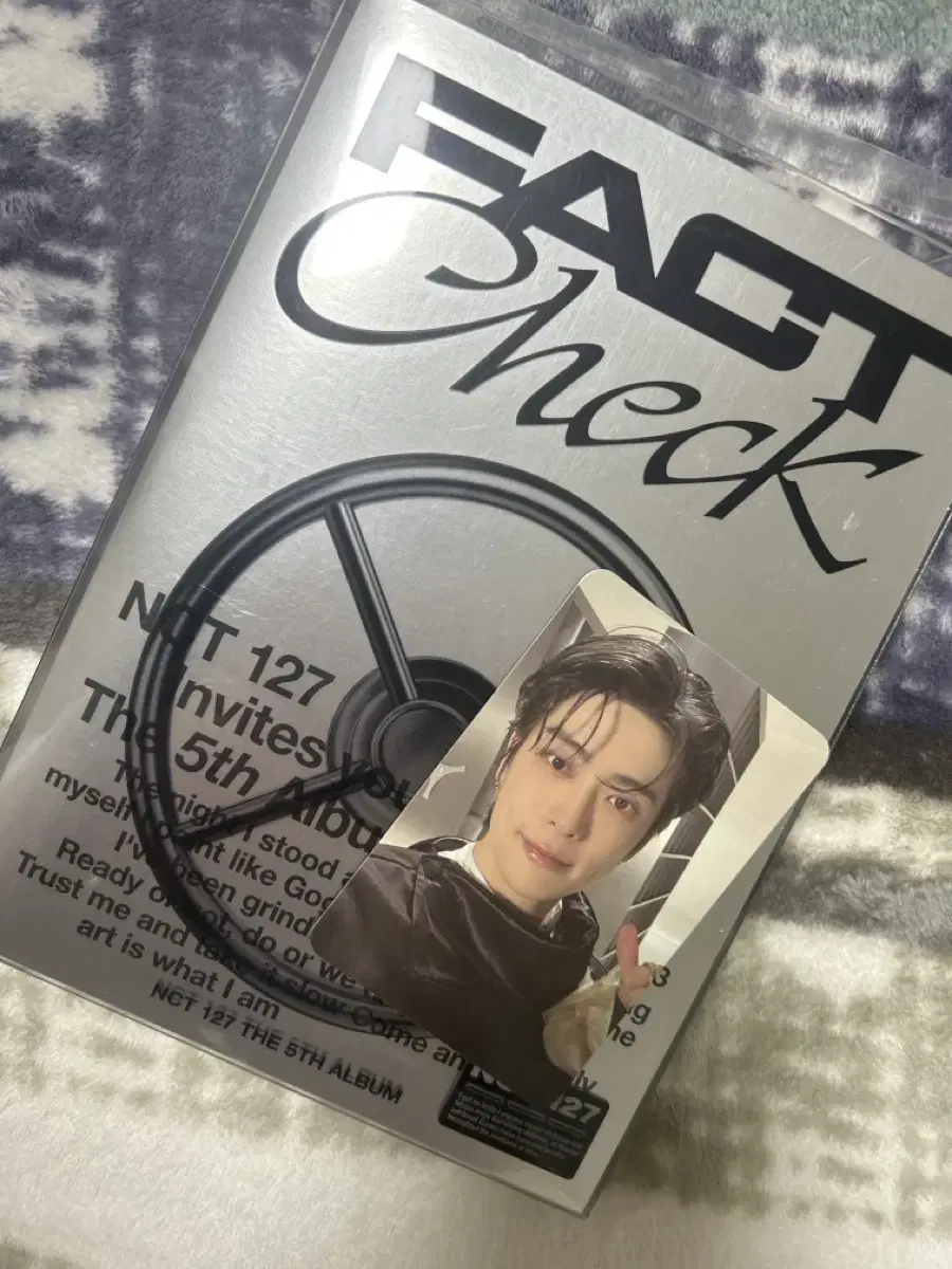 Nct factcheck album (jaehyun photocard included)