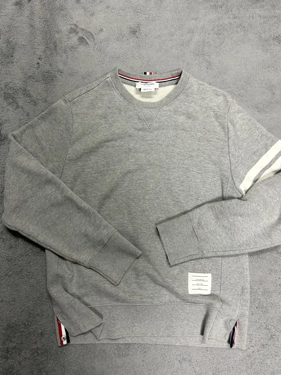 [4Size/Taxi] Thom Browne 4-Wire Man-to-Man Gray