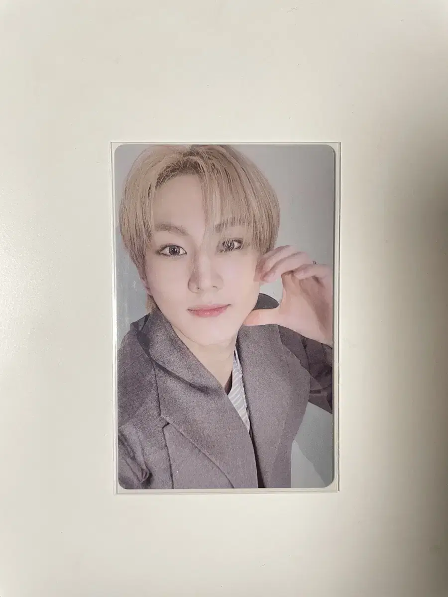 Enhypen Studio Dance pre-order benefit photocard