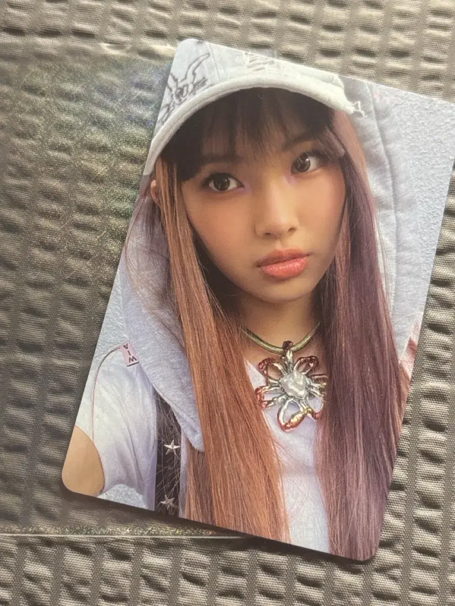 New Jeans hyein omg photocard