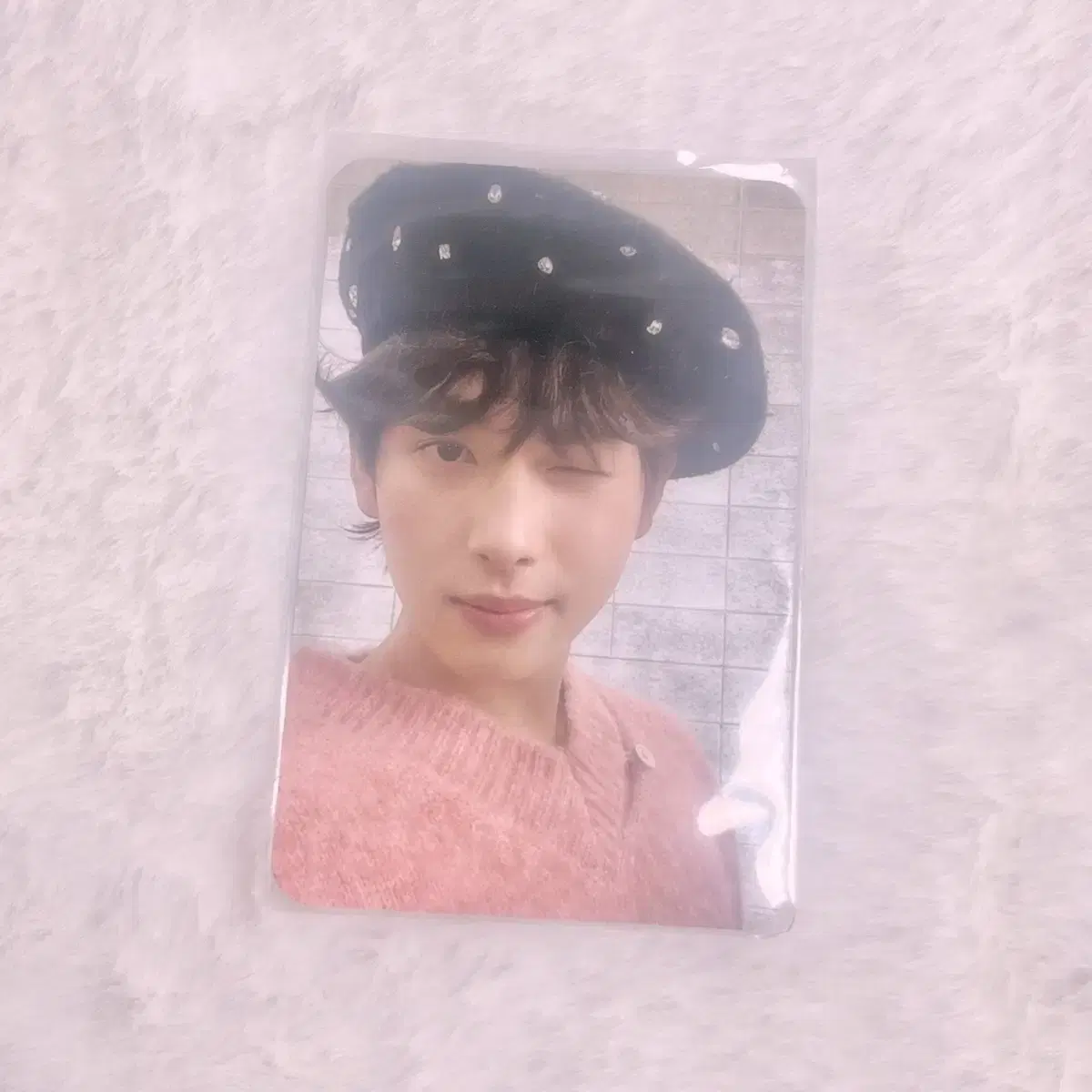 Temporary Wan Beret Photocard