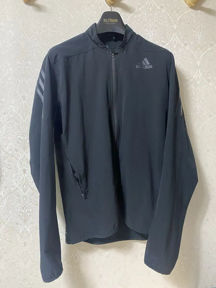 AIDAS Windbreaker L (Muscle Fit)