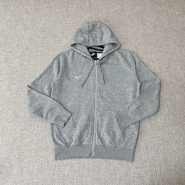 M Nike Brushed hooded zip-up jacket N.6359