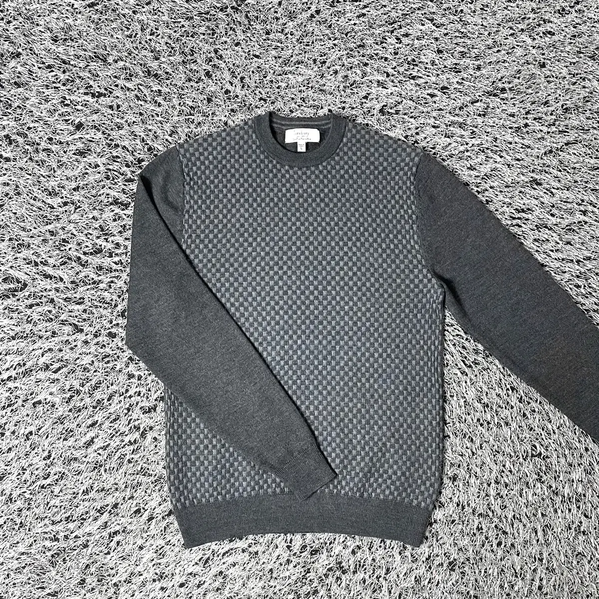 Turnbury Merino Wool Knit Sweater