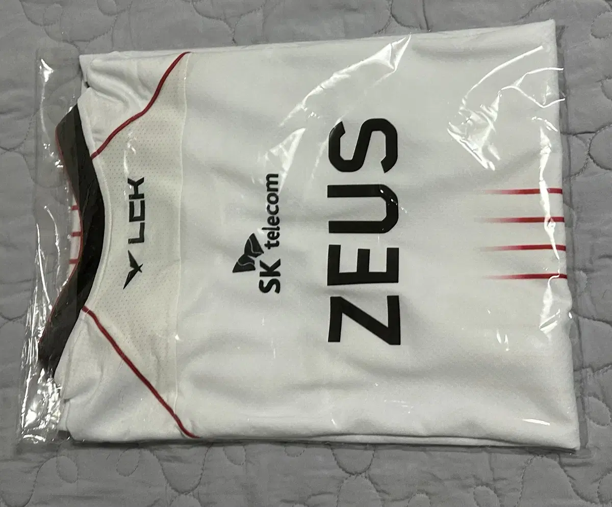 T1 2024 Worlds Authentic Jersey - Size M