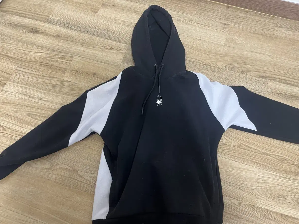 Spider Brushed Hoodie