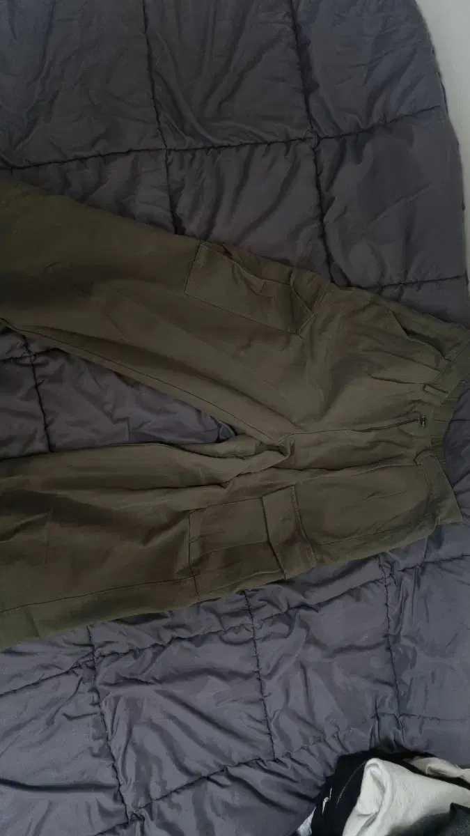 GOOD LIFE WORKS Big Pocket Banded Cargo Wide Pants