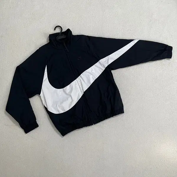 L Nike Bixoushi Windbreaker B.3148