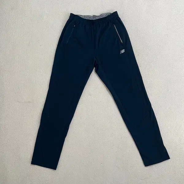 XL New Balance Tracksuit Bottoms B.3149