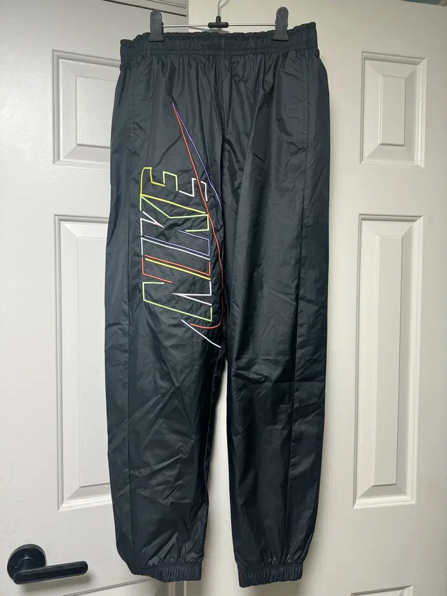 Nike Big Logo Pants M (New with tags removed)