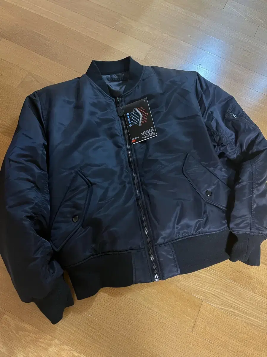 (SEW) MA-1 Flight Jacket (Black) 3