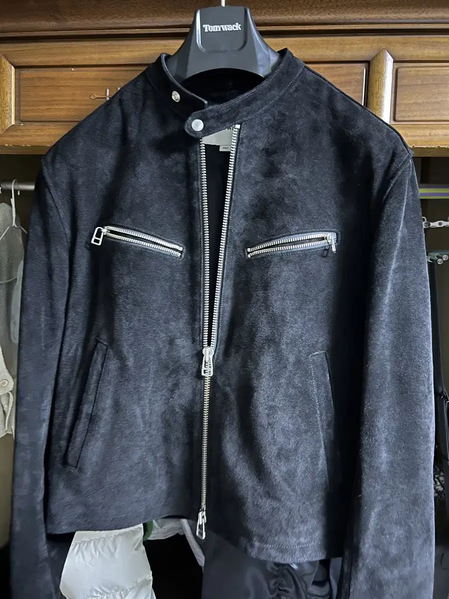 [L] Tony Weck Caprice Suede Jacket