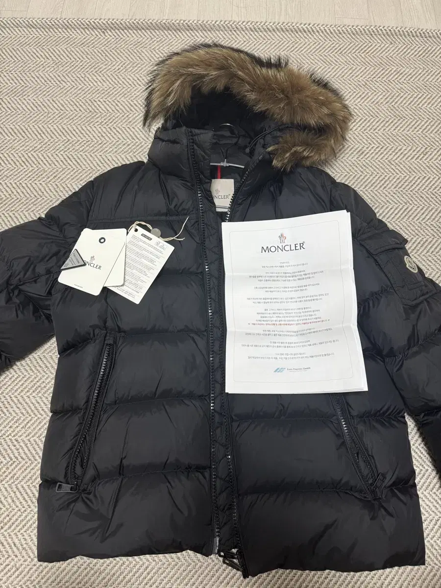 Moncler Mark 4 ConditionExcellent Black