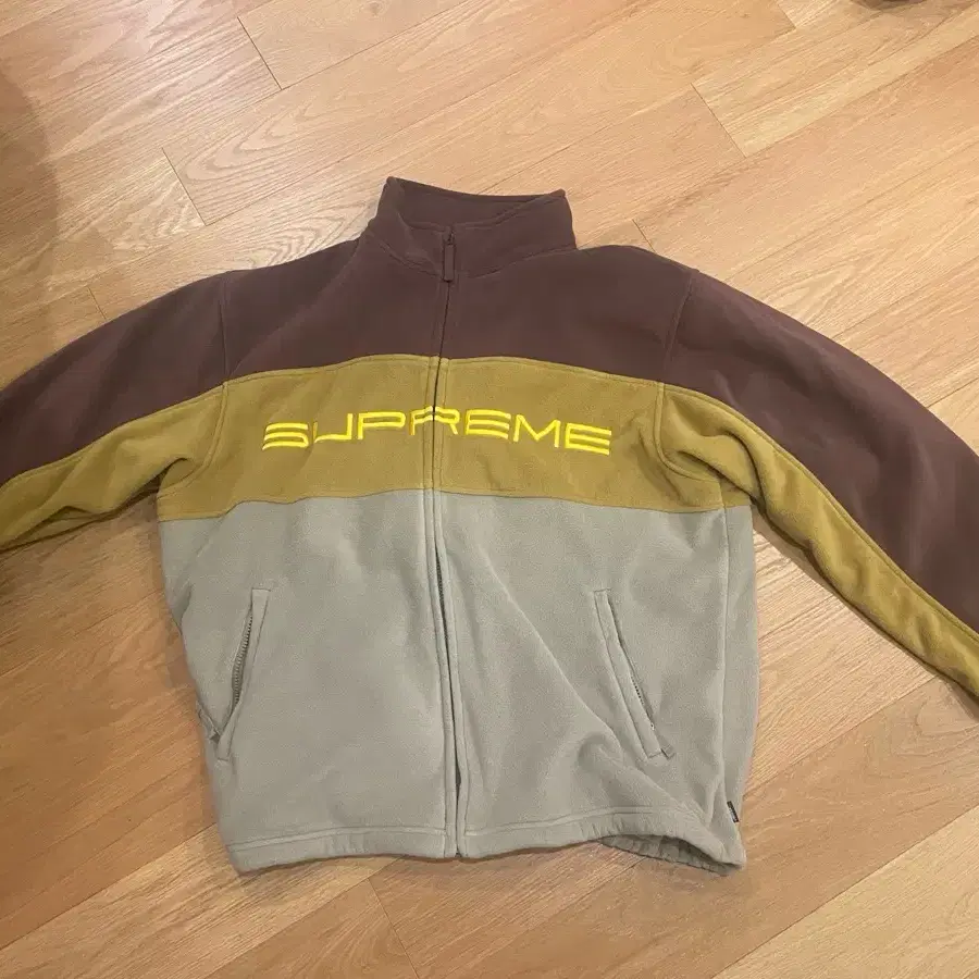 슈프림 폴라텍 집자켓 supreme xl