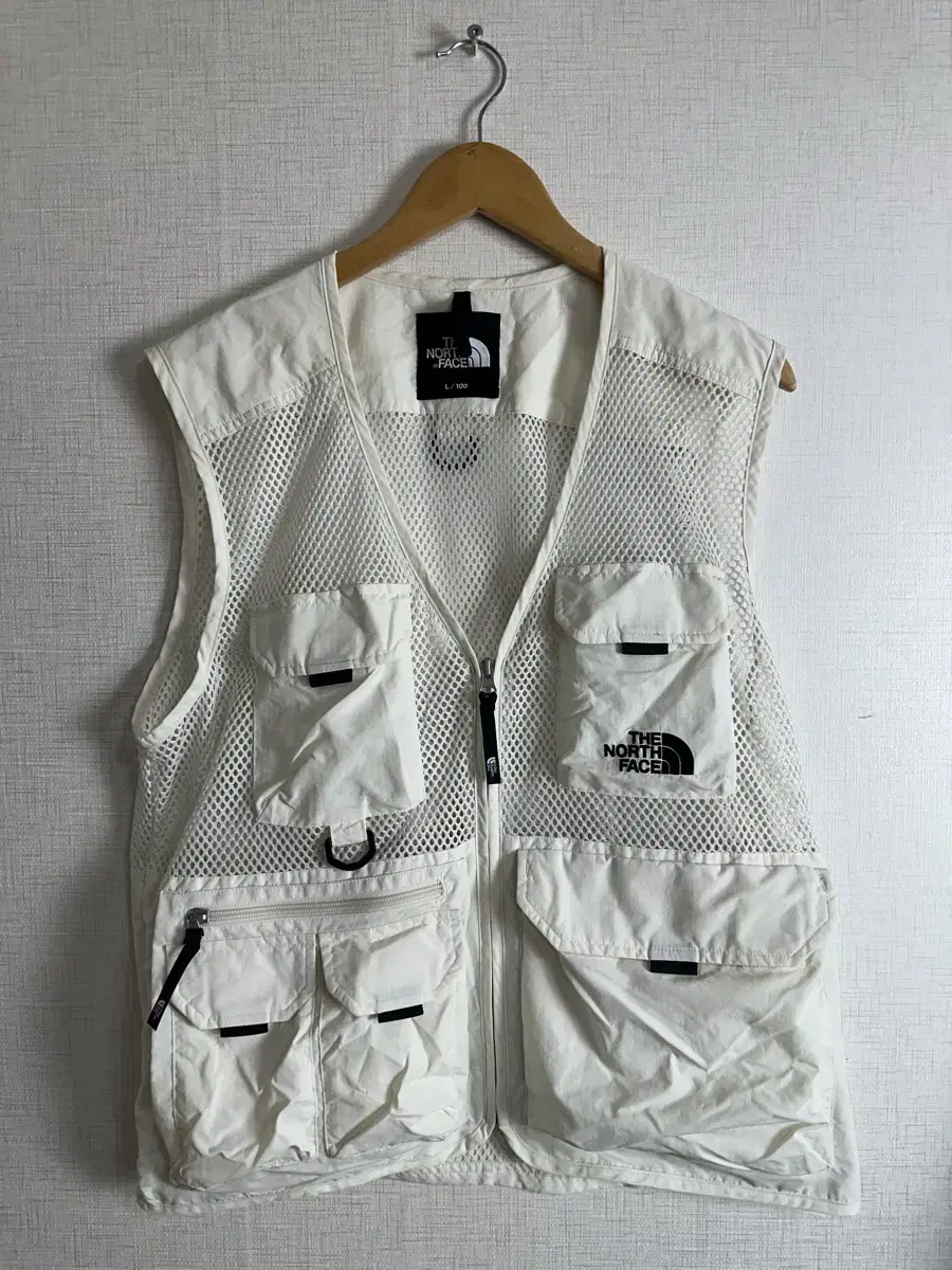 The North Face Exploring Mesh Vest White Vest