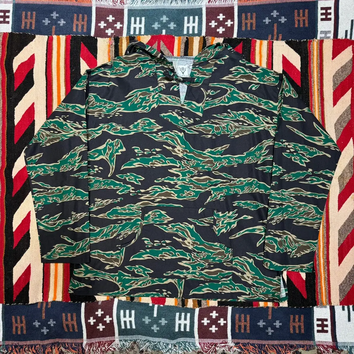 south 2 west 8 tiger camo hoodie (M)