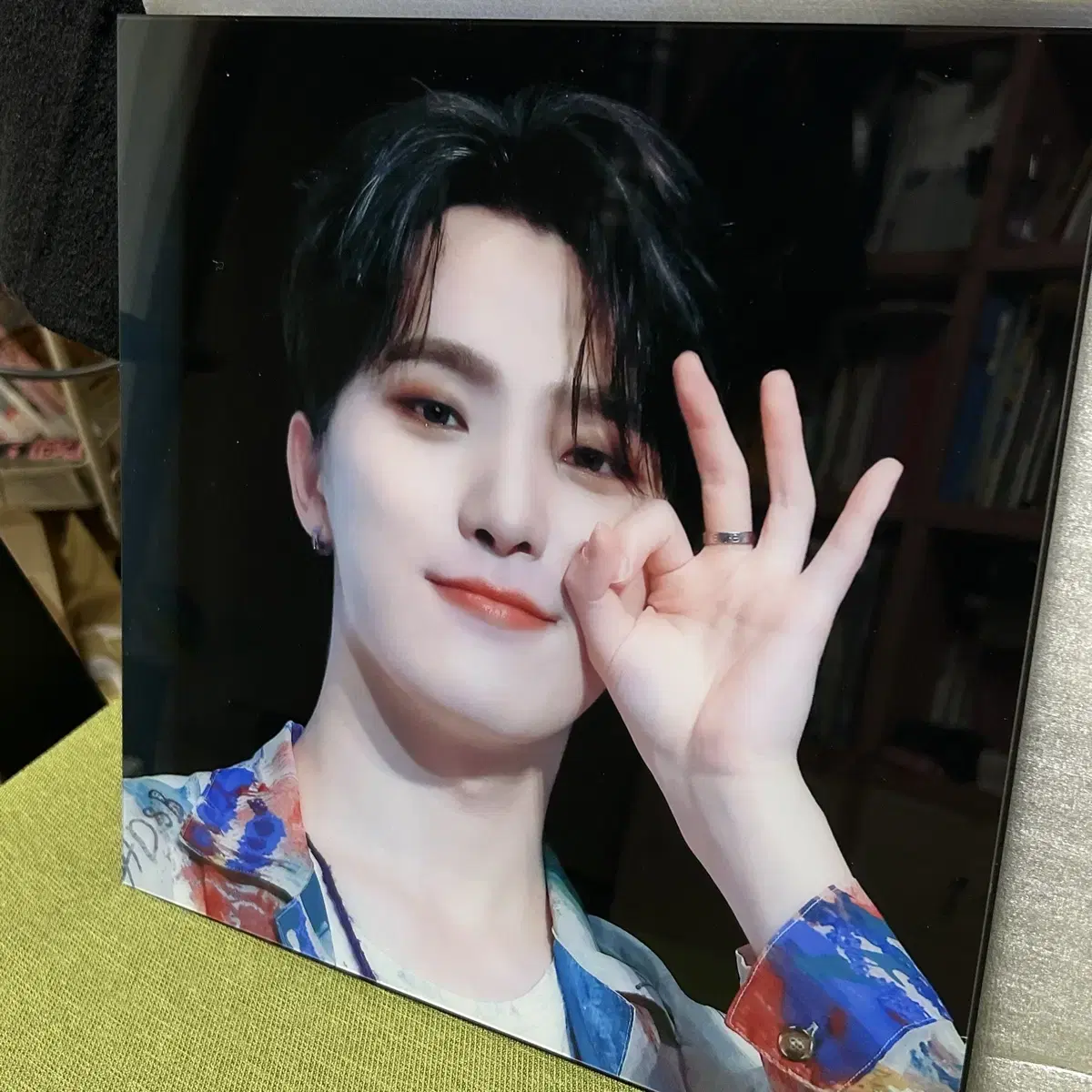 Seventeen dino seesun square picture frame