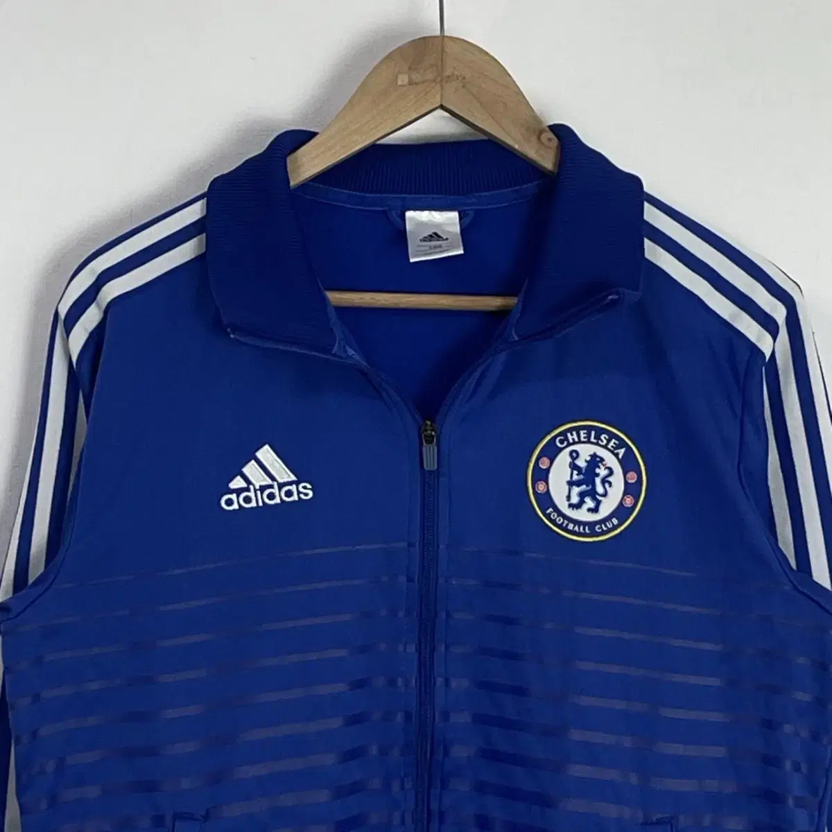 51 Product Name: Adidas Tracktop Chelsea Jersey