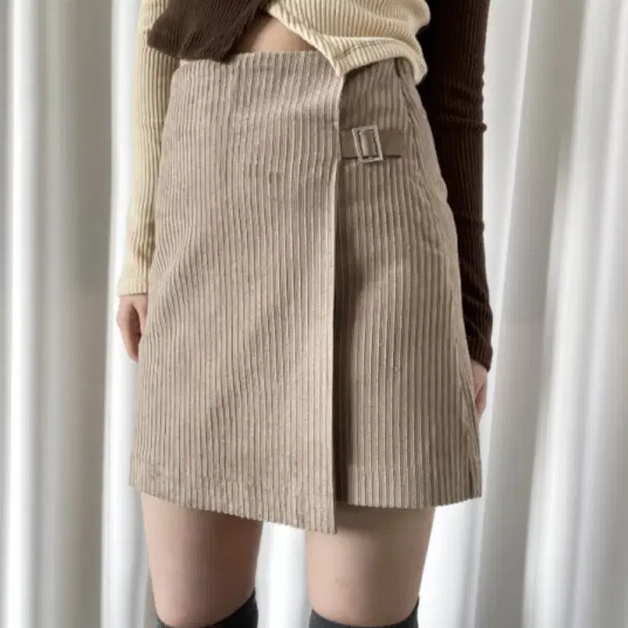 김아홉 스커트 belted corduroy mini sk