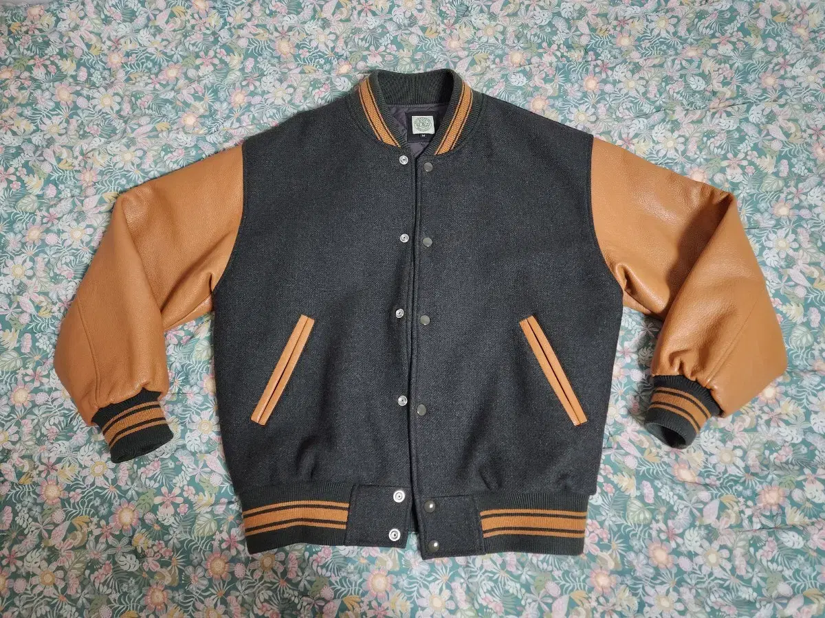 Duterte / Varsity Jacket / M