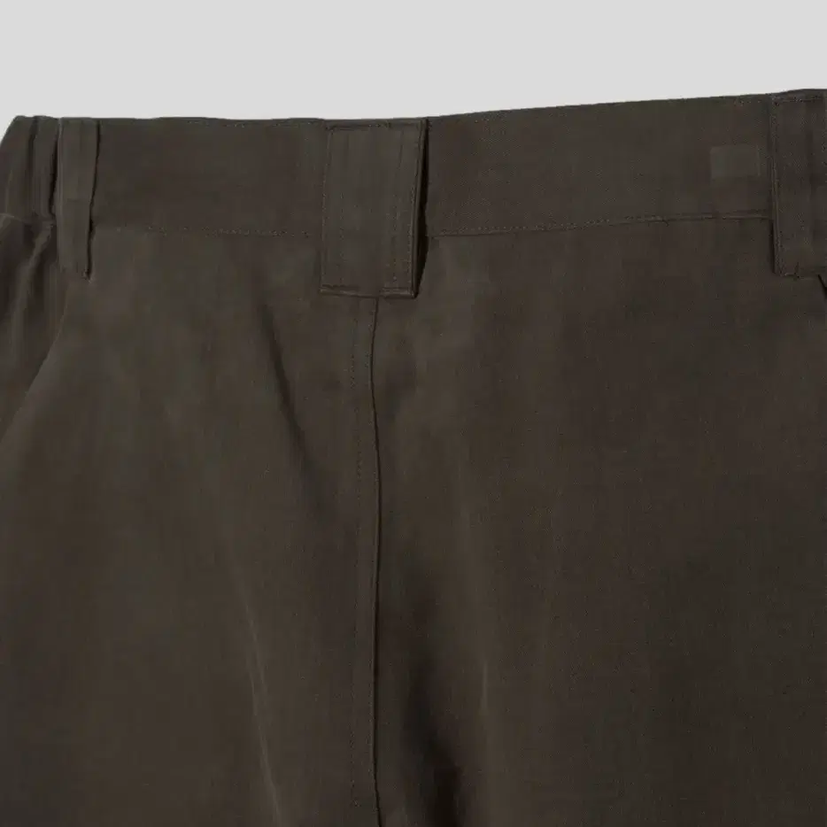 (M) 로어즈 Curve Paneled Pants - Brown