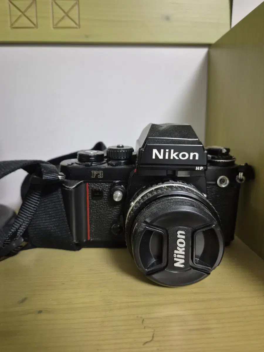 NIKON F3