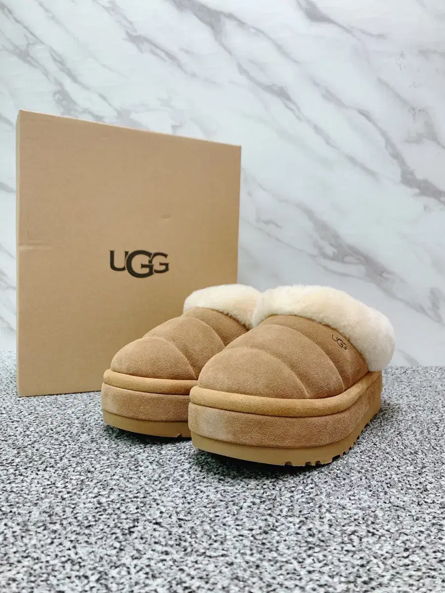 (정품/새상품) UGG 미국 어그 여성 체스넛 타즐리타 슈즈