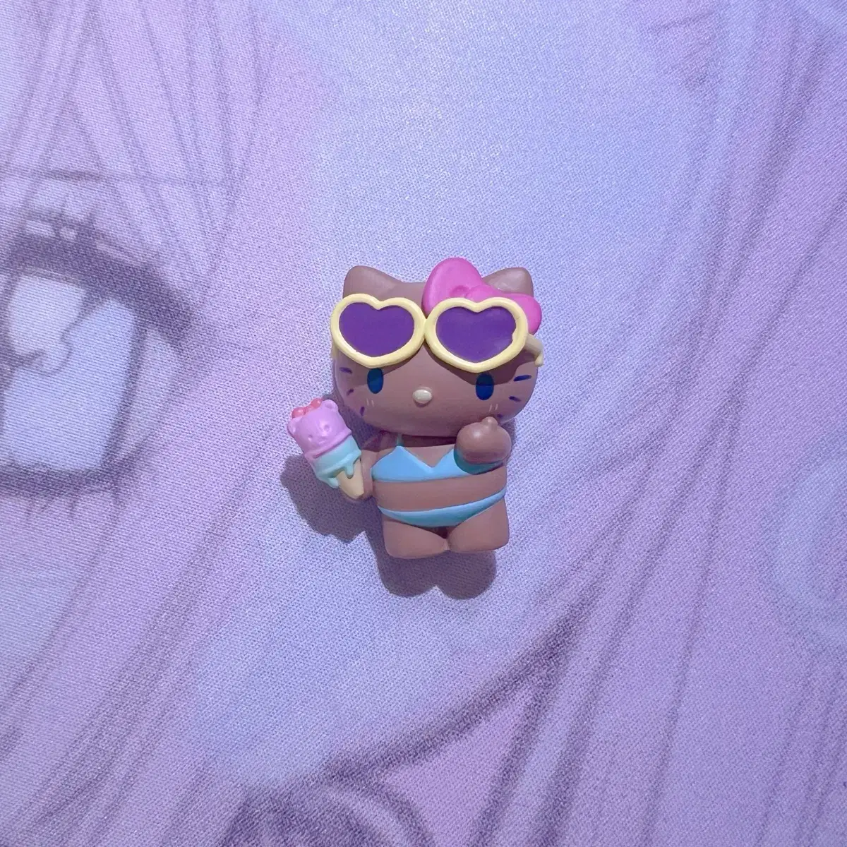 TanningKitty SwimsuitKitty Figure Gacha