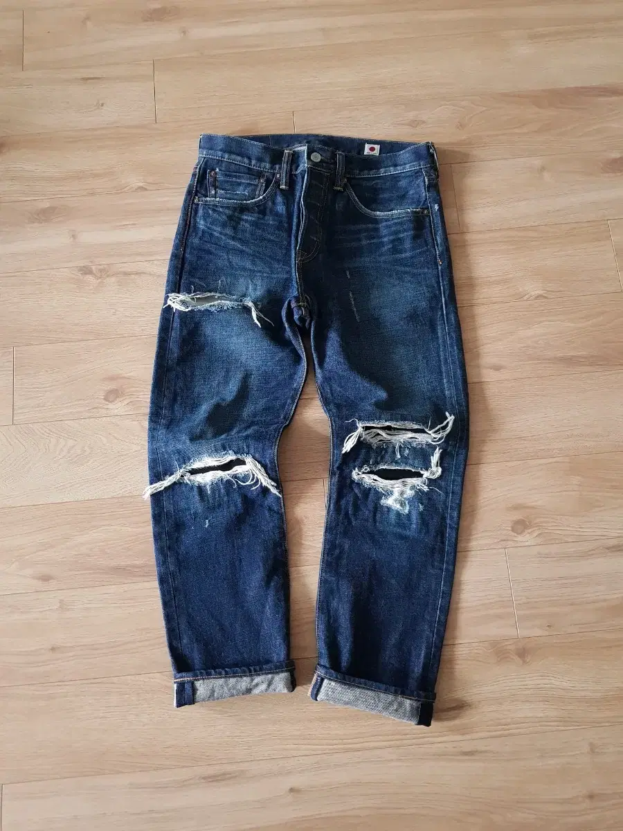 Levi's 501T Japan Made Destroyed Tapered Jeans Size 31