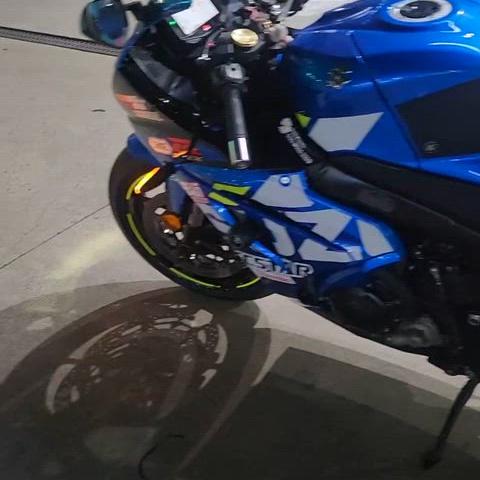 gsx r1000 요시무라풀배기  판매합니다