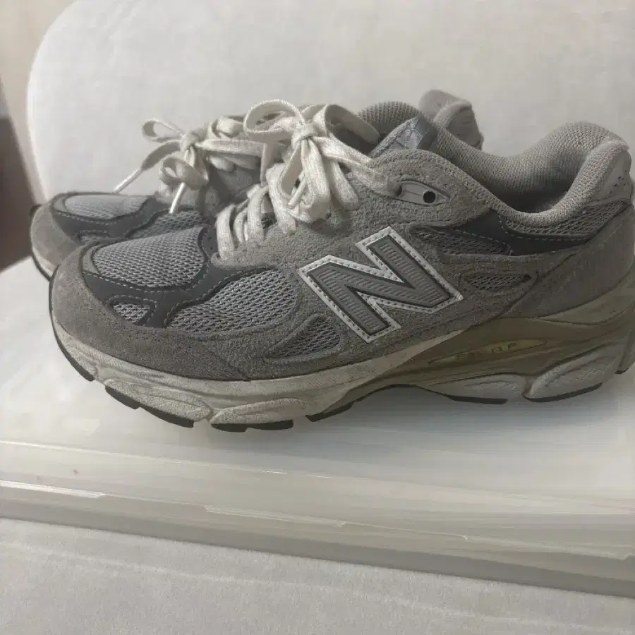 뉴발란스 990 230size