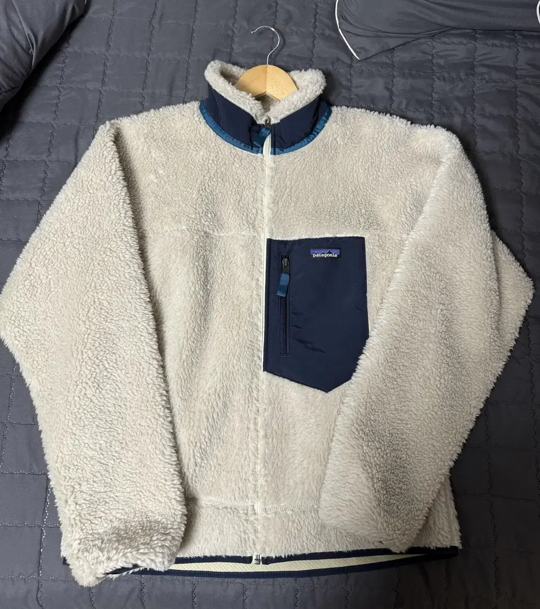 Patagonia Classic Retro Furry Natural M