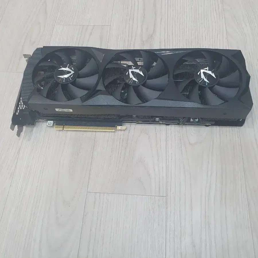 조택 지포스RTX2080super D6 8GB TRIPLE 그래픽카드