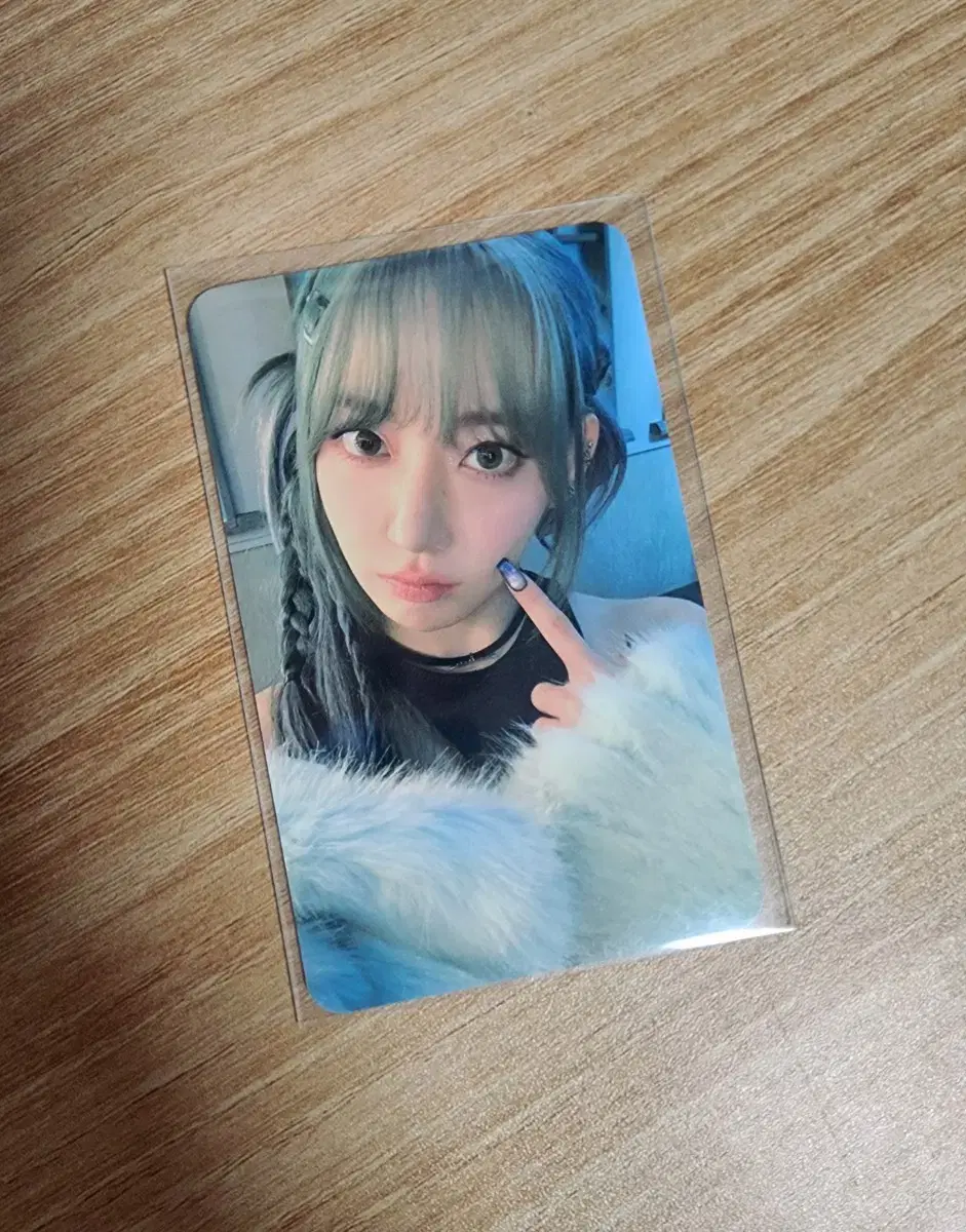 le sserafim sakura e.ji soundwave luckydraw unreleased photocard photocard