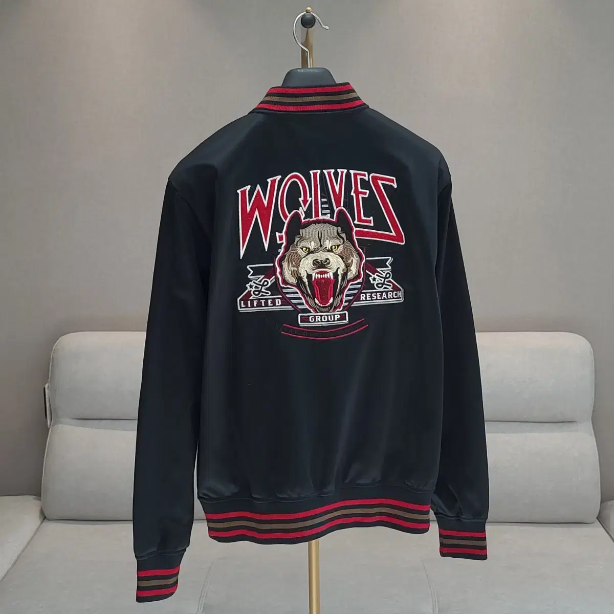 95-100 ) LNG WOLVES brushed track jacket