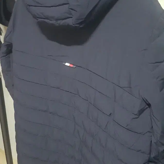 택포 95/100 S급 정품 TOMMY HILFIGER 경량 다운 패딩